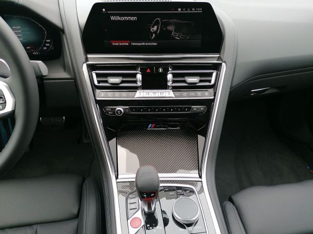 BMW M8