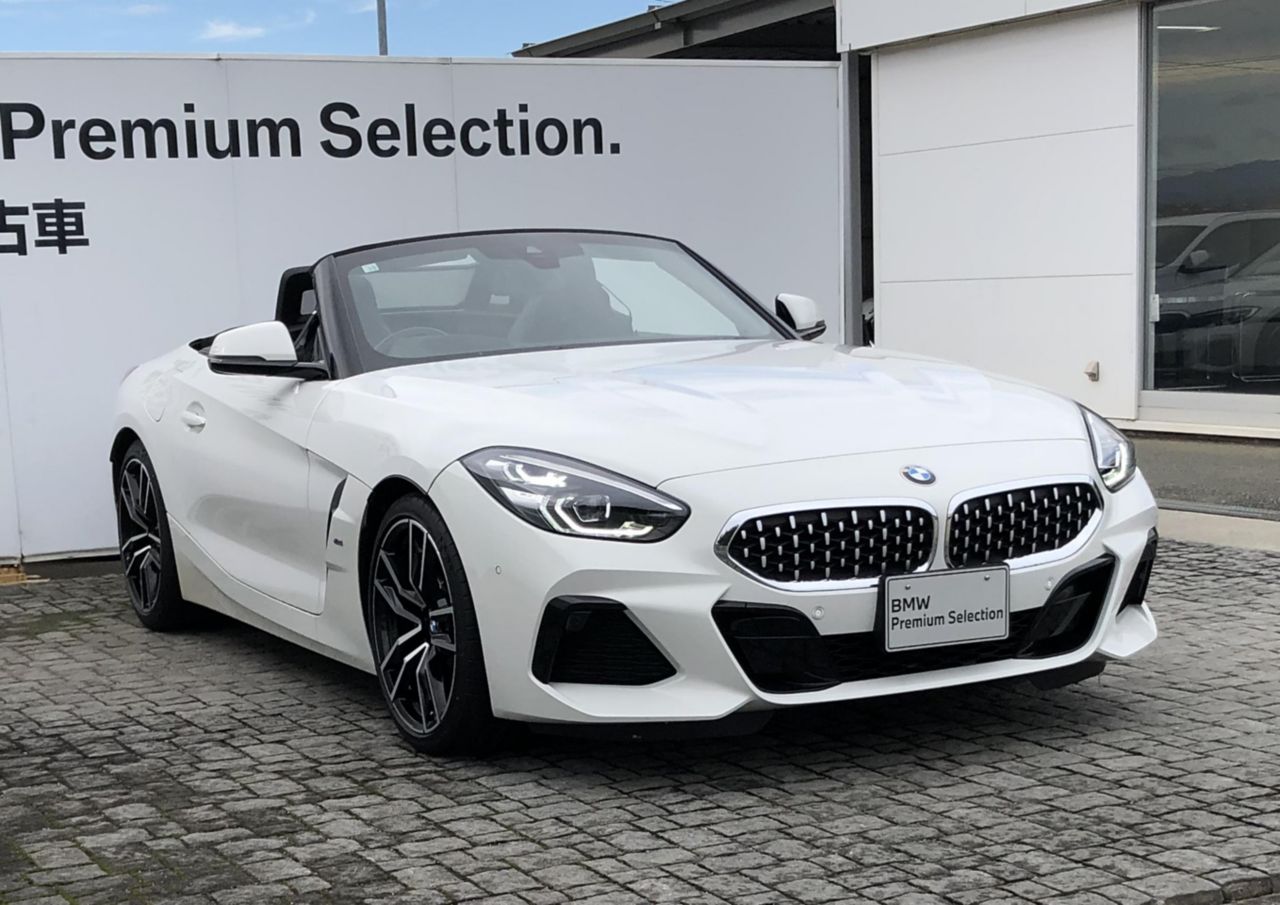 G29 z4 sDrive20i RHD