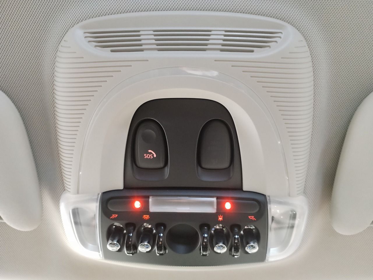 F56 COOPER S D(AT)