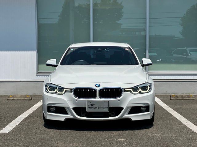 320I SEDAN RHD