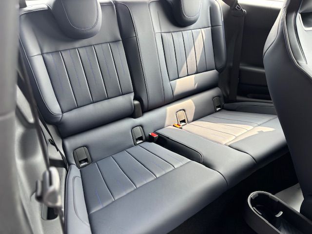 J01 MINI Cooper SE