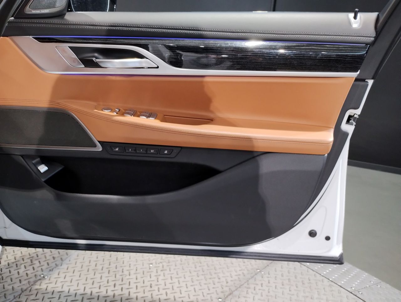 G11 740d xDrive Saloon RHD