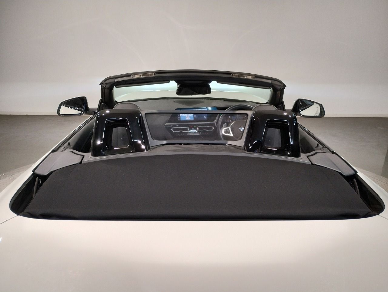 G29 z4 sDrive20i RHD