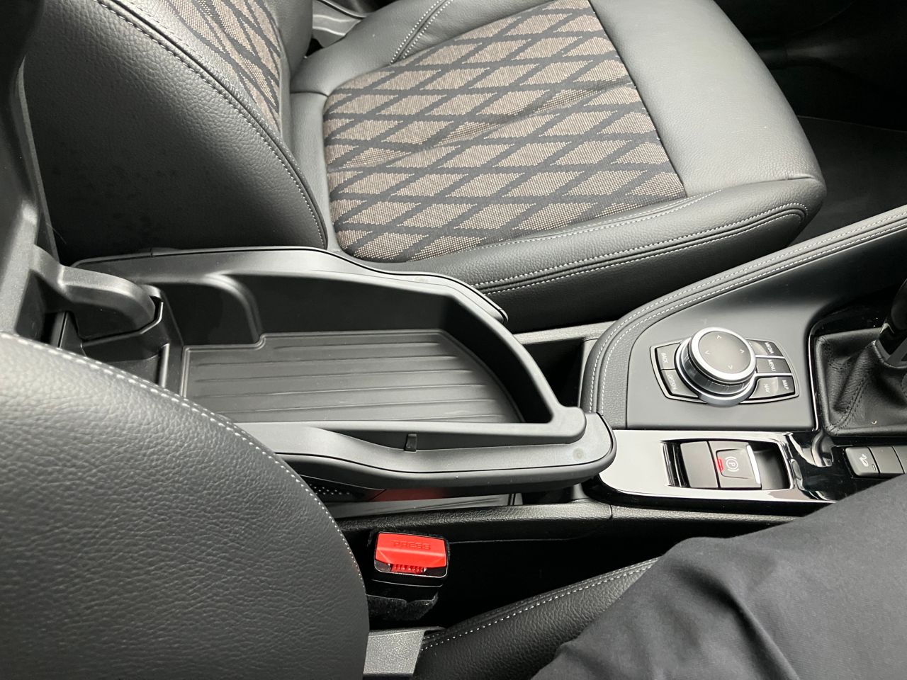 F48 X1 xDrive18d B47 2.0d LCI