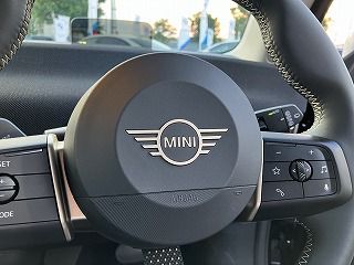 J01 MINI Cooper SE