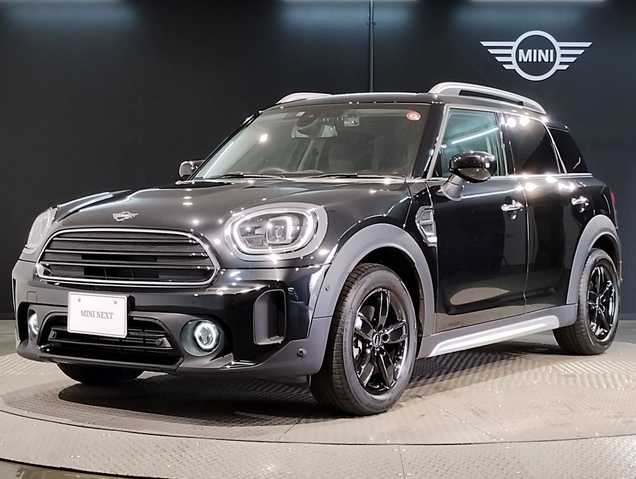 MINI COOPER D CROSSOVER.