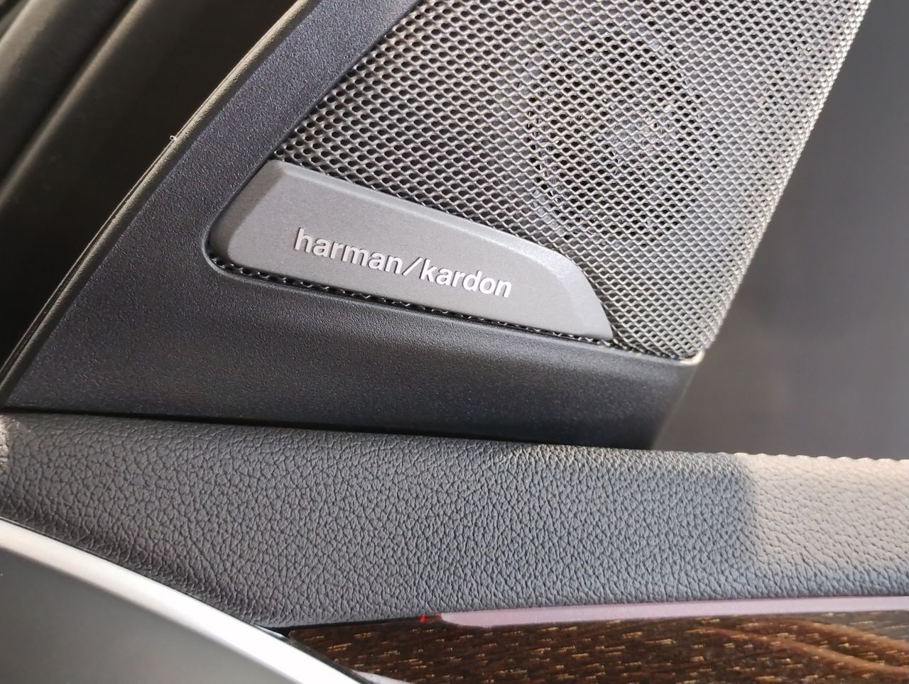 G01 X3 M40d RHD LCI ZA