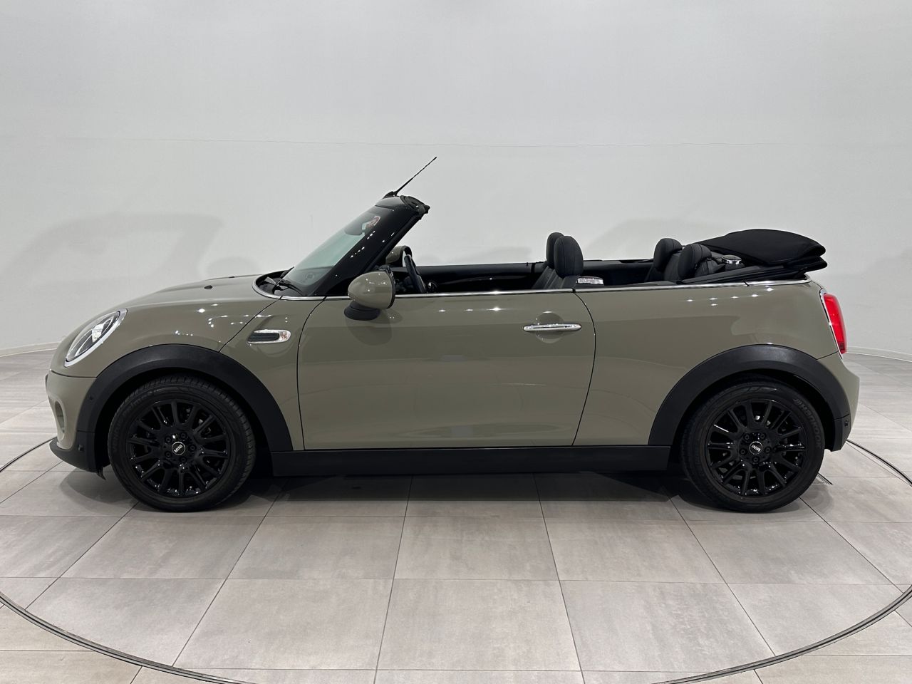 F57 MINI Cooper Convertible LCI