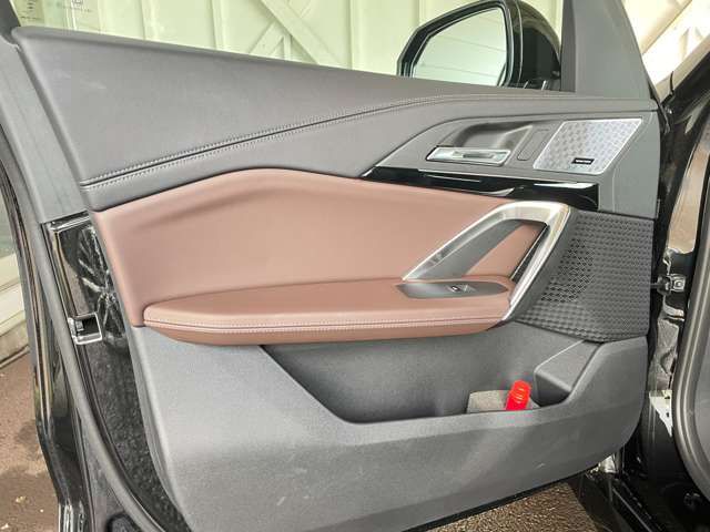U11 iX1 xDrive30