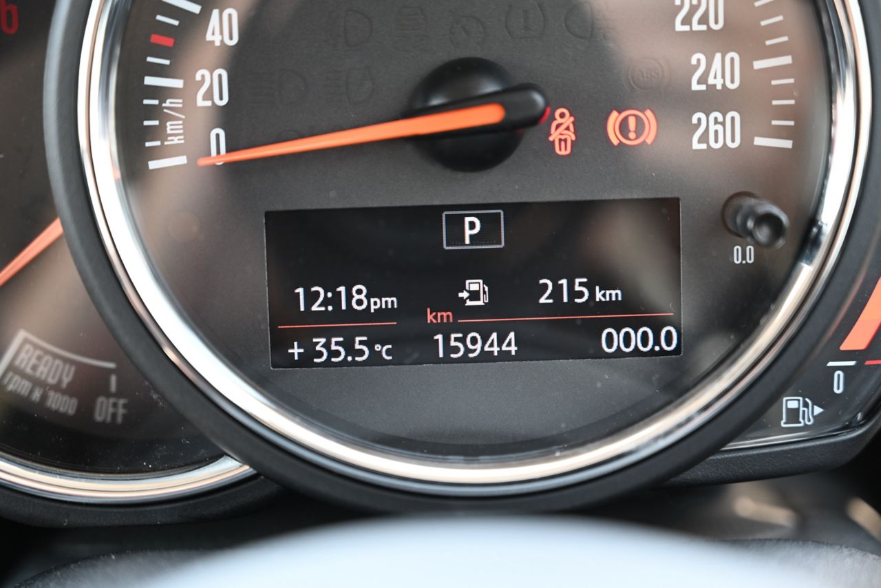 F56 COOPER D (AT)