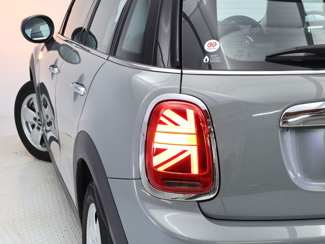 F55 COOPER D (AT)