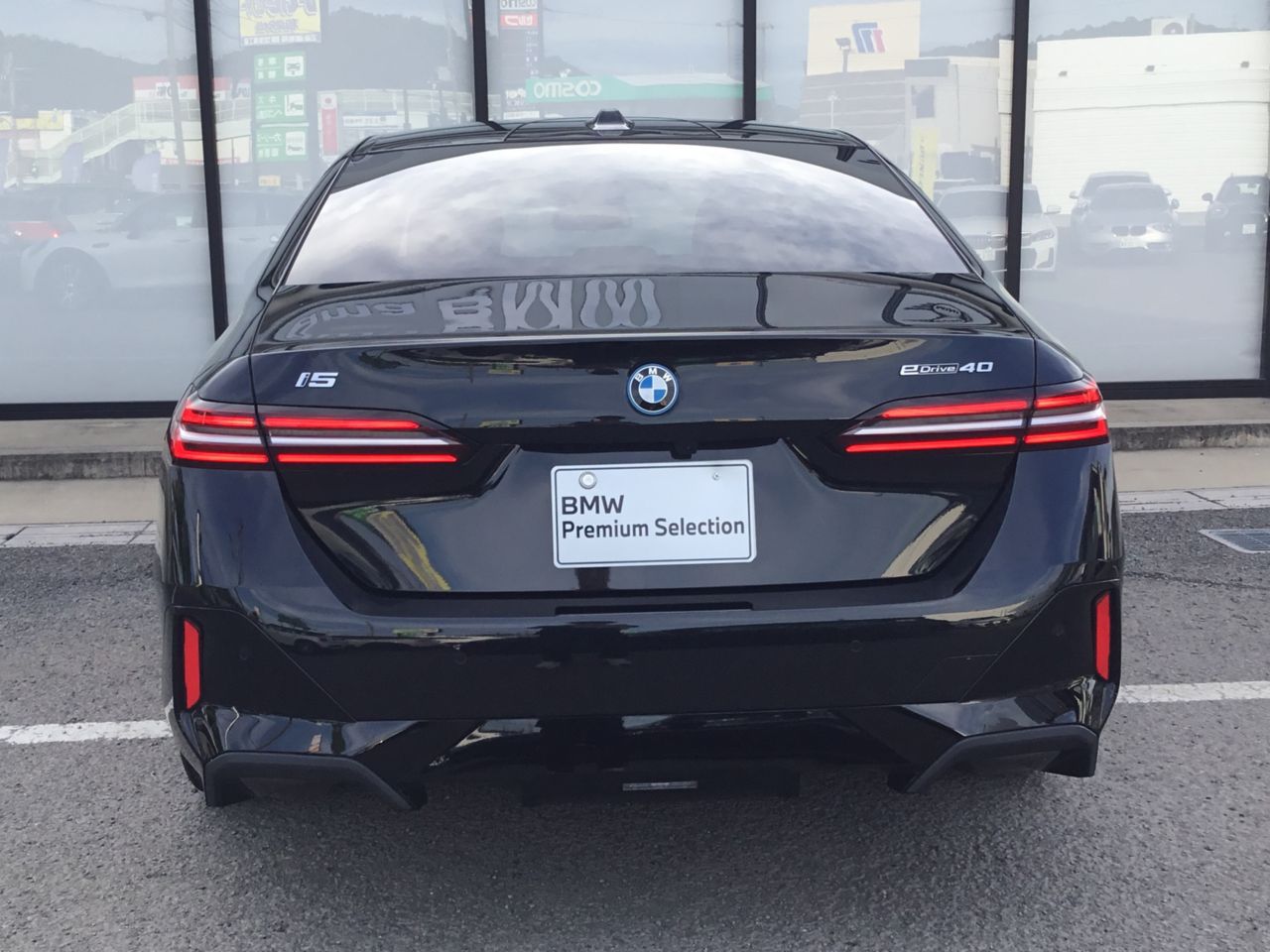 BMW i5 eDrive40 Sedan RHD