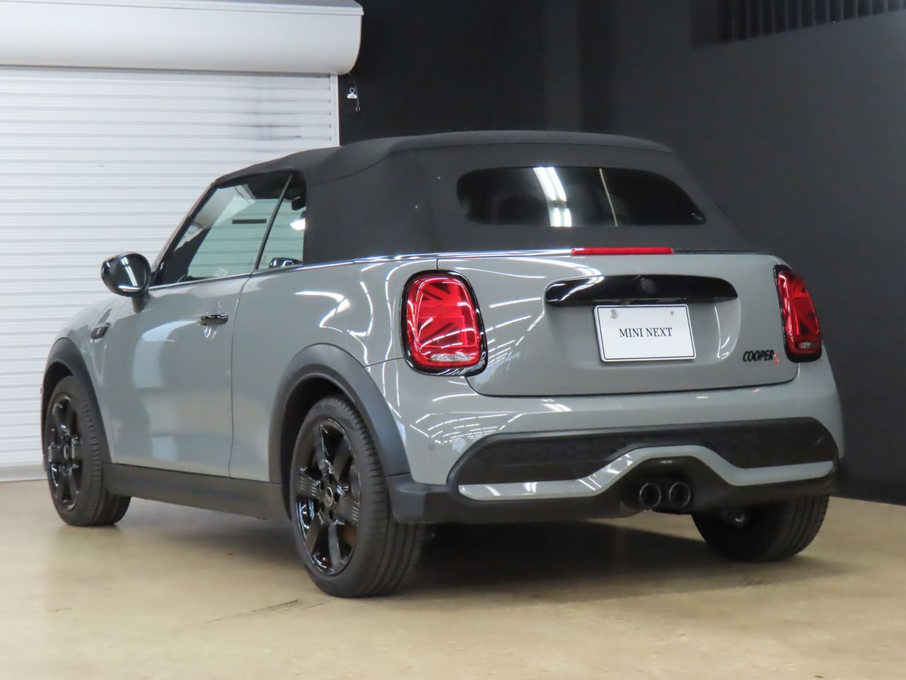 MINI Cooper S Convertible RHD