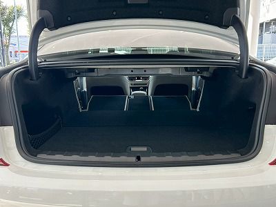 G20 330e Saloon RHD MX