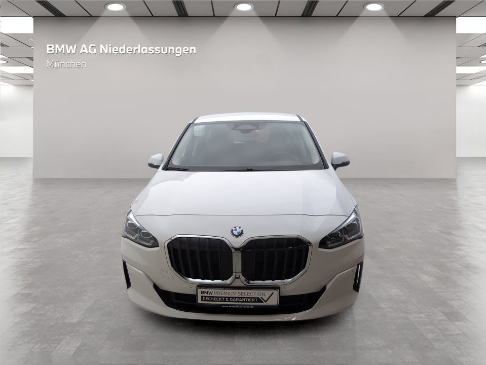 BMW 218