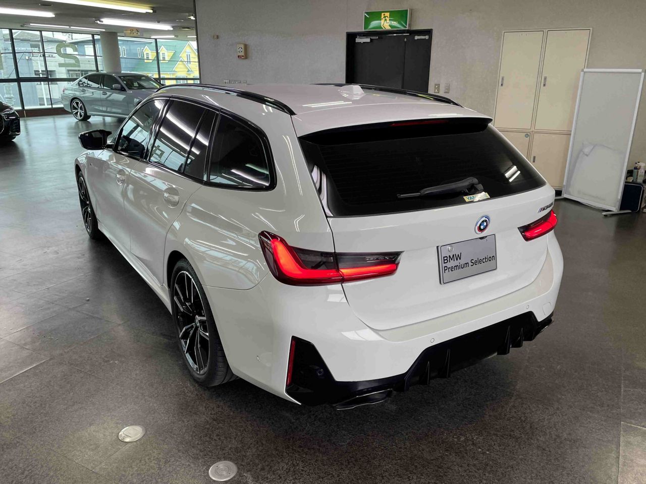 G21 M340i xDrive Touring LCI RHD