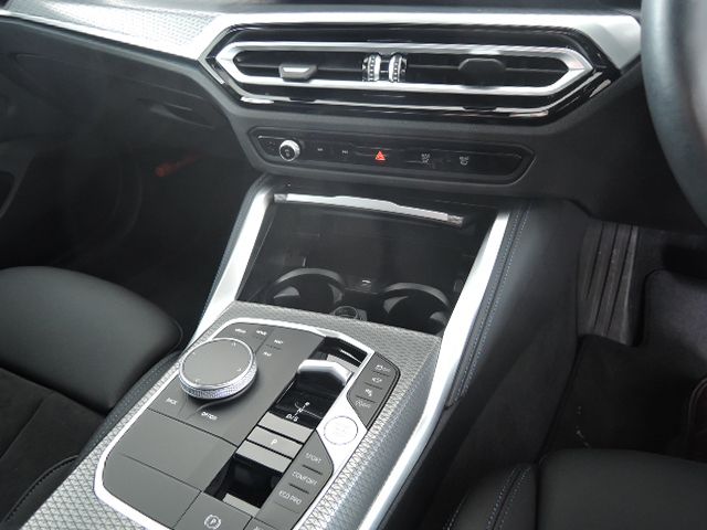 G26 420d xDrive Gran Coupe RHD