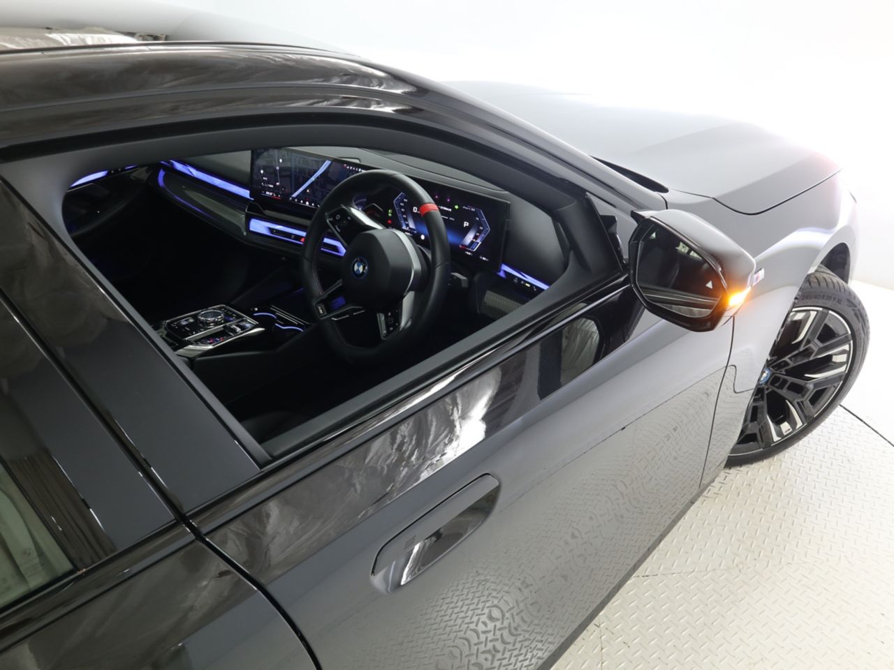 BMW i5 M60 xDrive Sedan RHD
