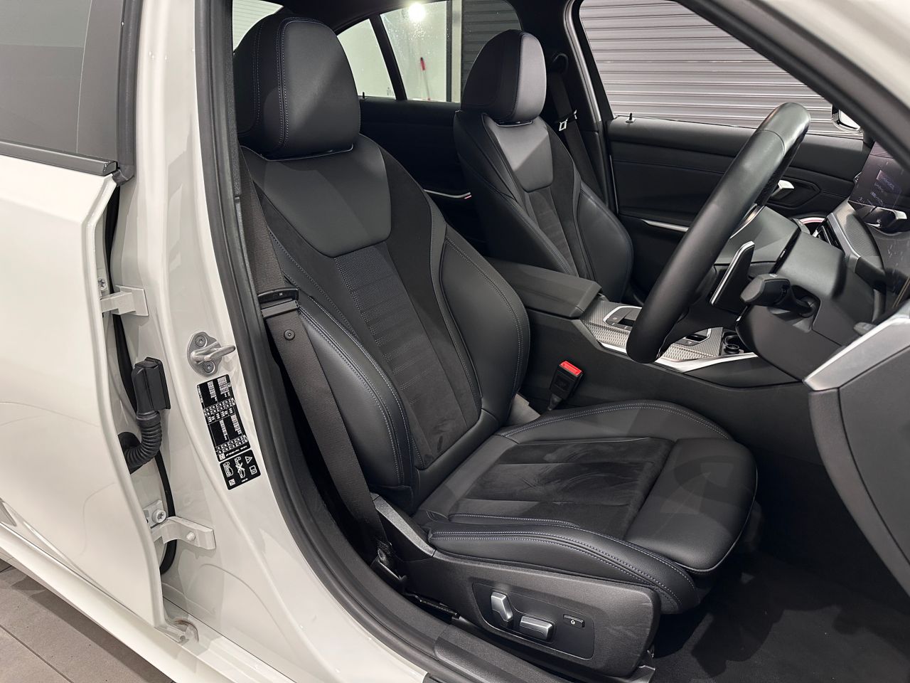 320d xDrive Berline RHD