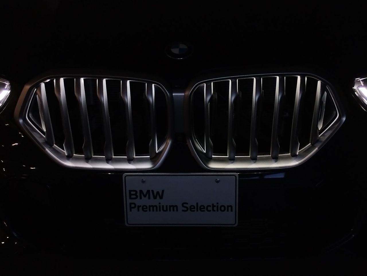 X* xDrive30d RHD