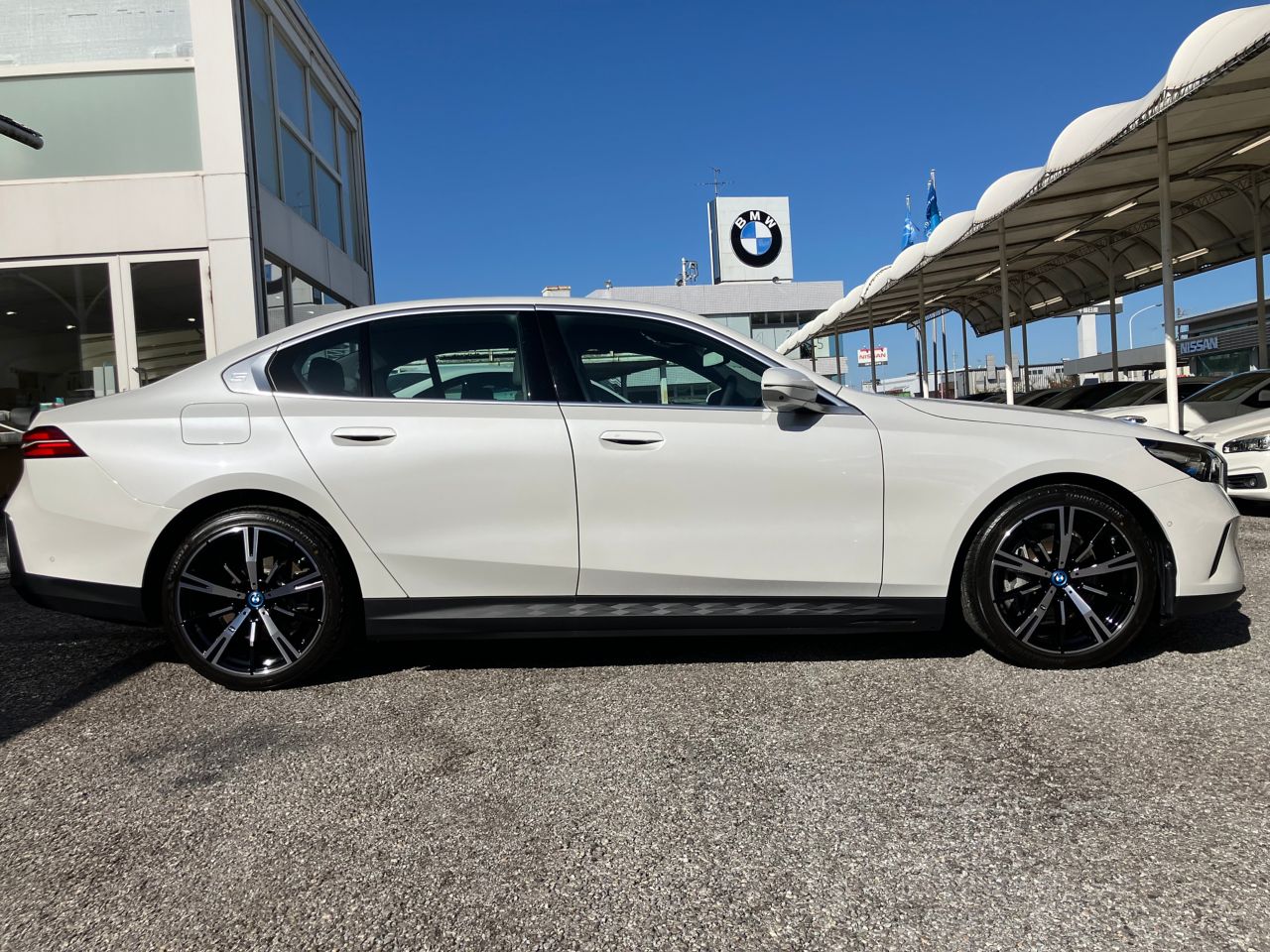 BMW i5 eDrive40 Sedan RHD