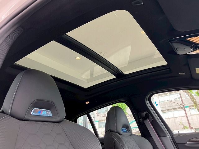X4 M RHD