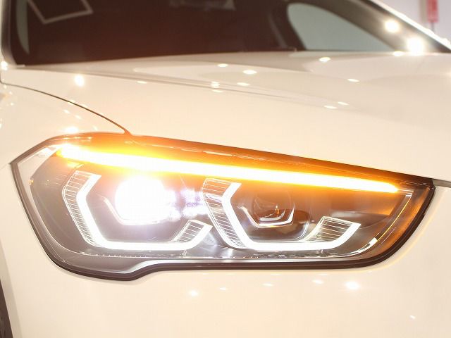 X1 sDrive18i RHD