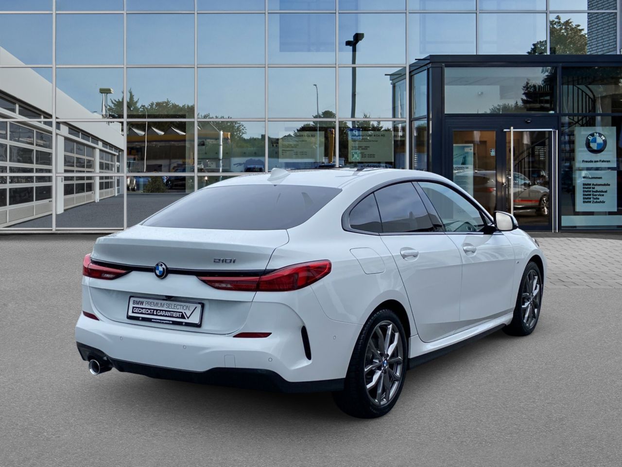 BMW 218