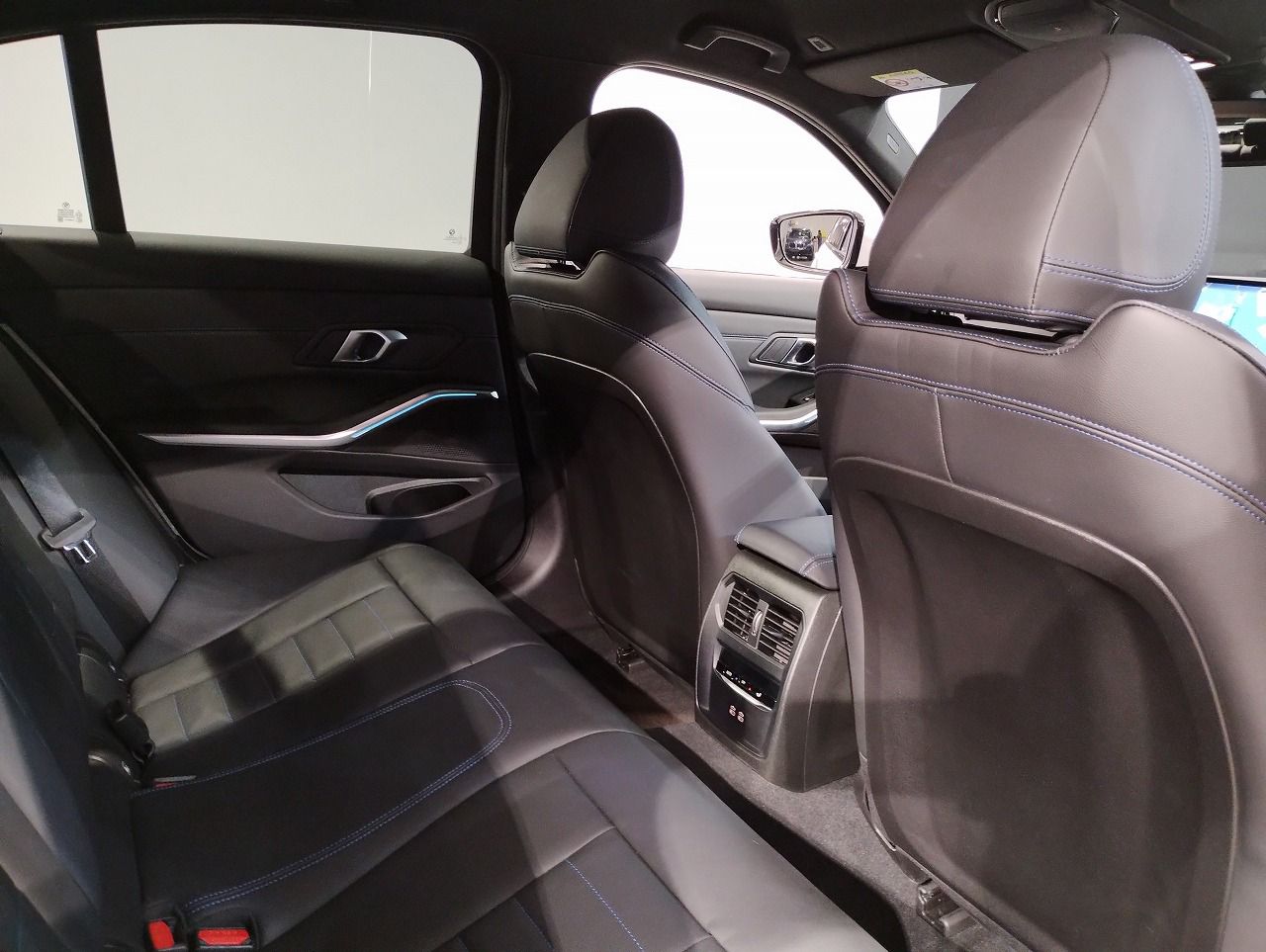 320d xDrive Berline RHD