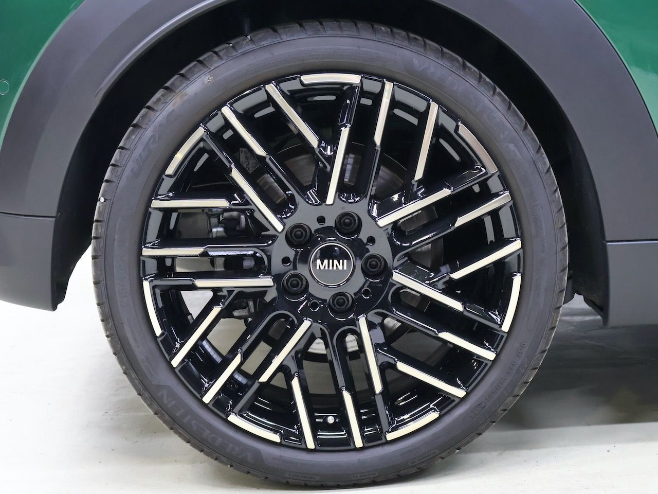 F66 MINI Cooper C 3Dr