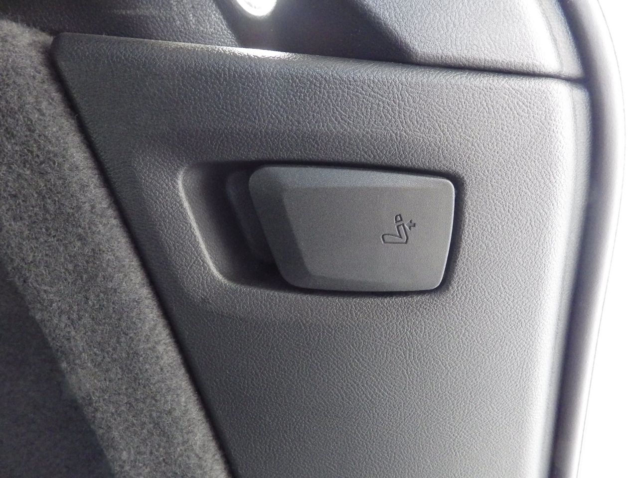 X3 20D