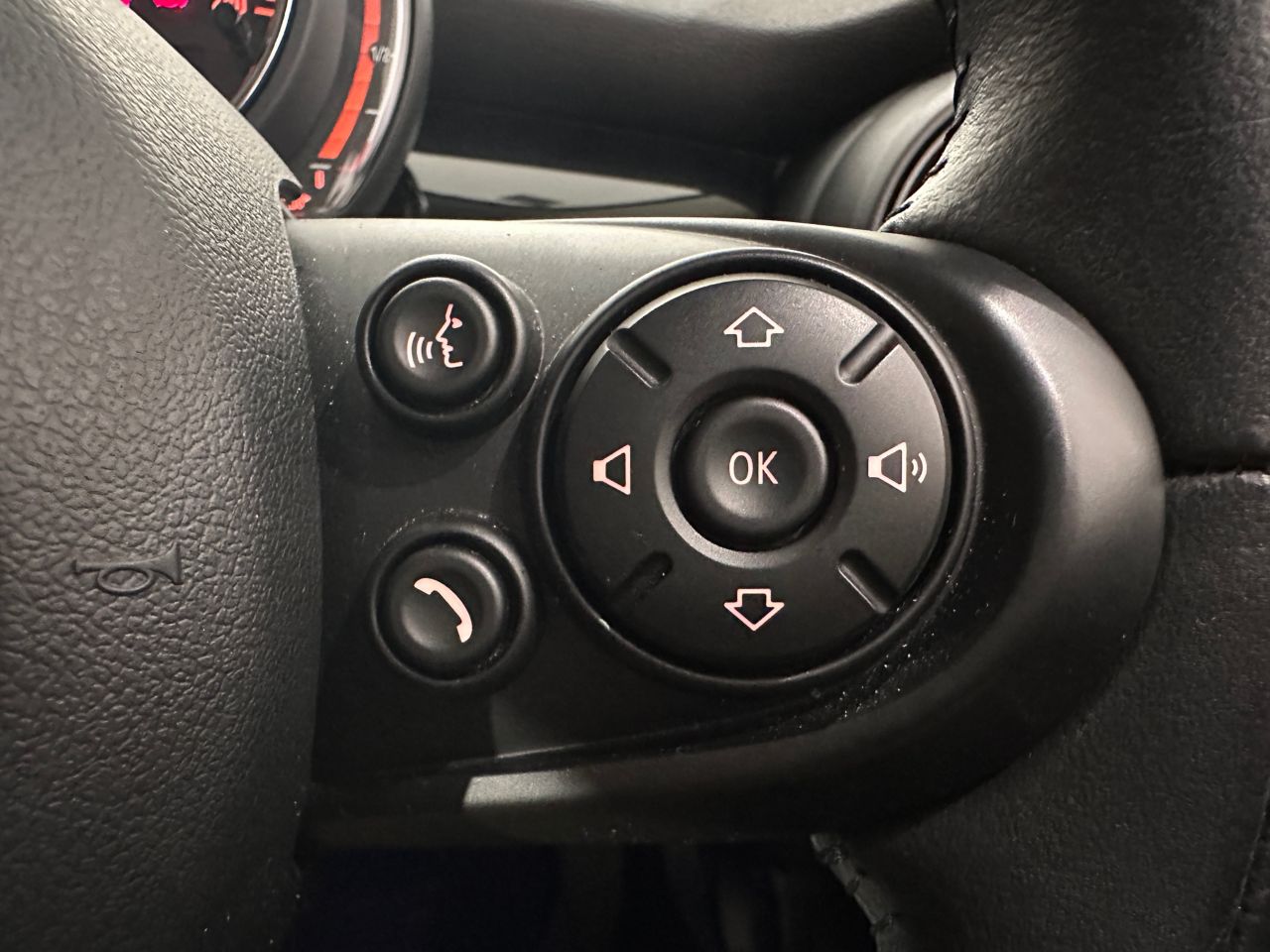 F55 COOPER D (AT)