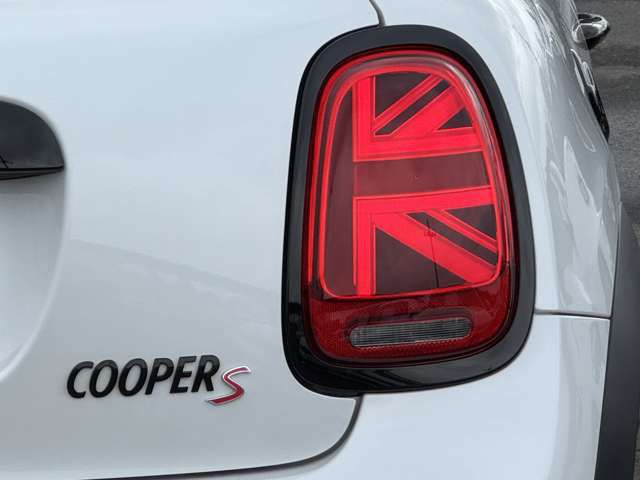 MINI Cooper S Convertible RHD