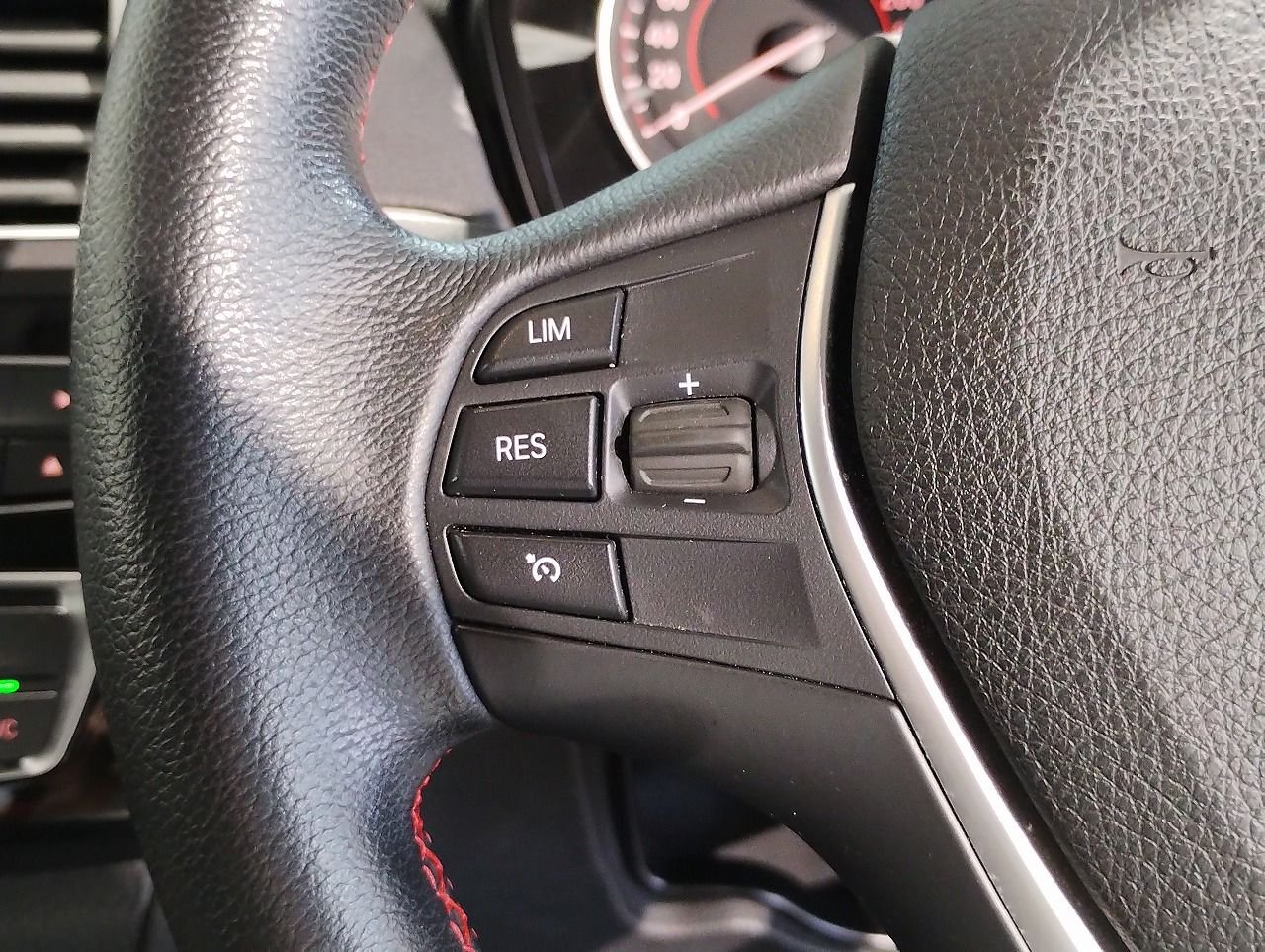 118D 5DOOR RHD
