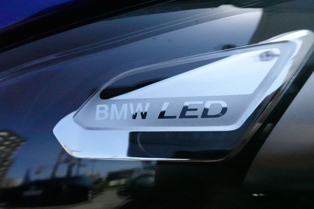 320d xDrive Berline RHD