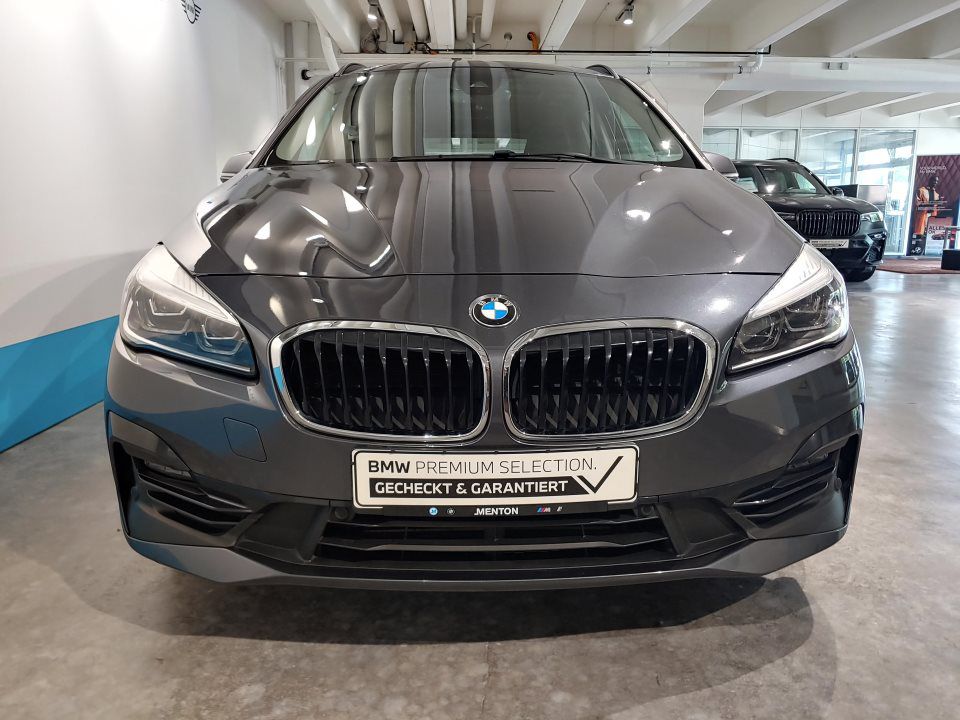 BMW 218