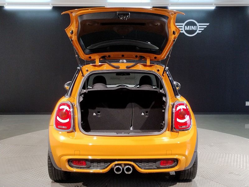 F56 COOPER S D(AT)