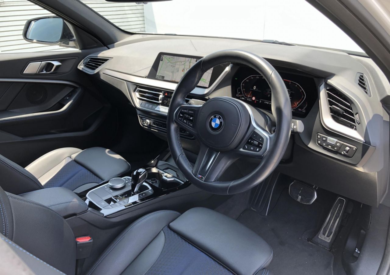 F40 118d Sports Hatch 5-door B47 2.0d