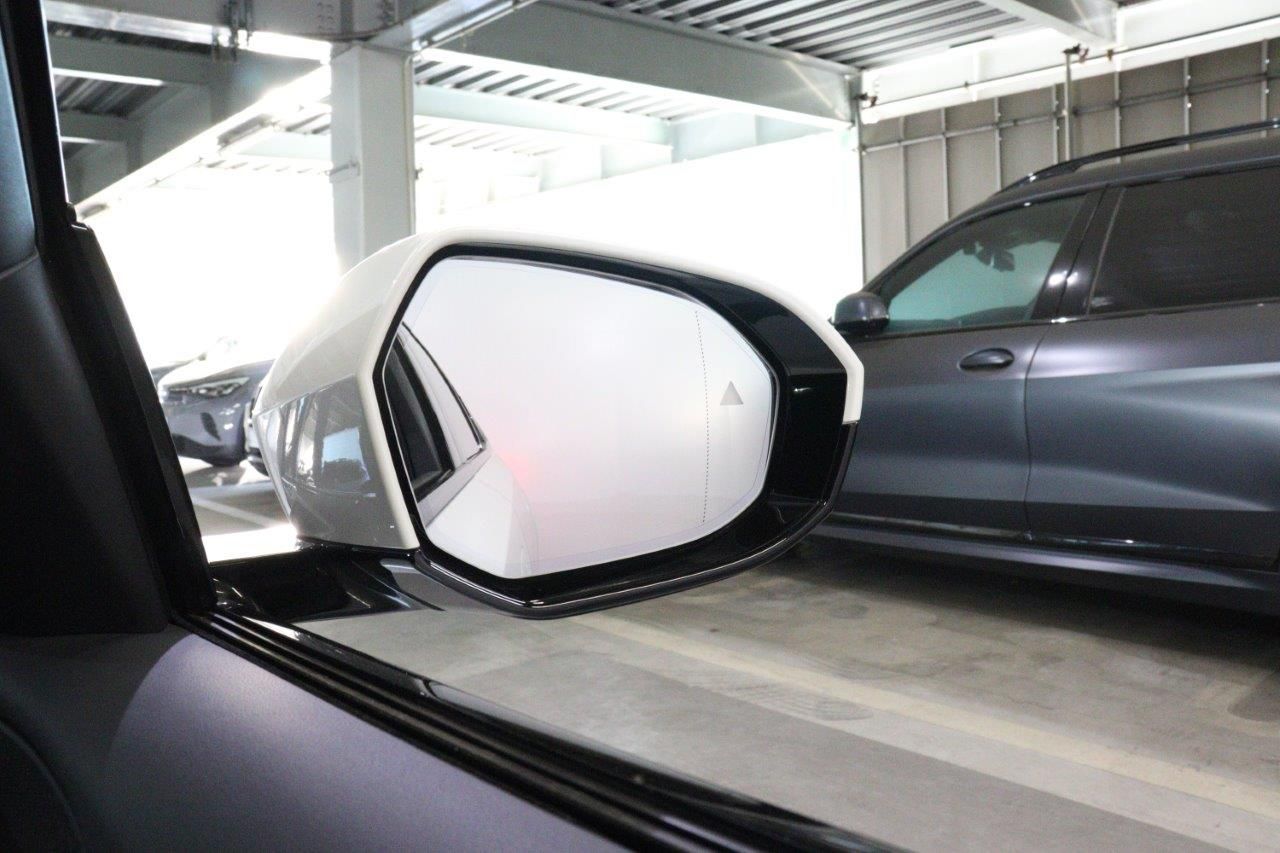 BMW i5 eDrive40 Sedan RHD