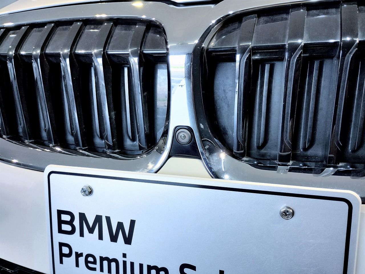 G20 320d xDrive RHD Saloon