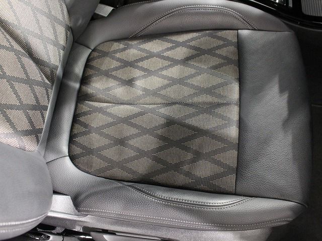 X1 sDrive18i RHD