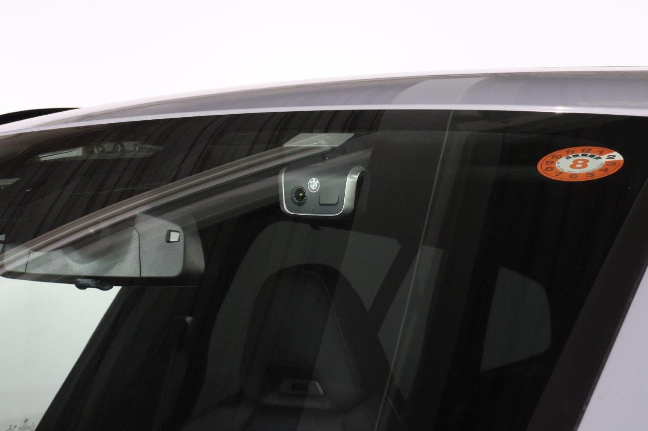 G01 X3 M40d RHD LCI ZA