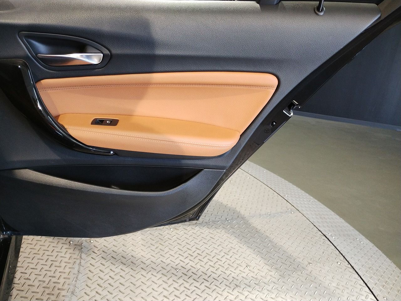118D 5DOOR RHD