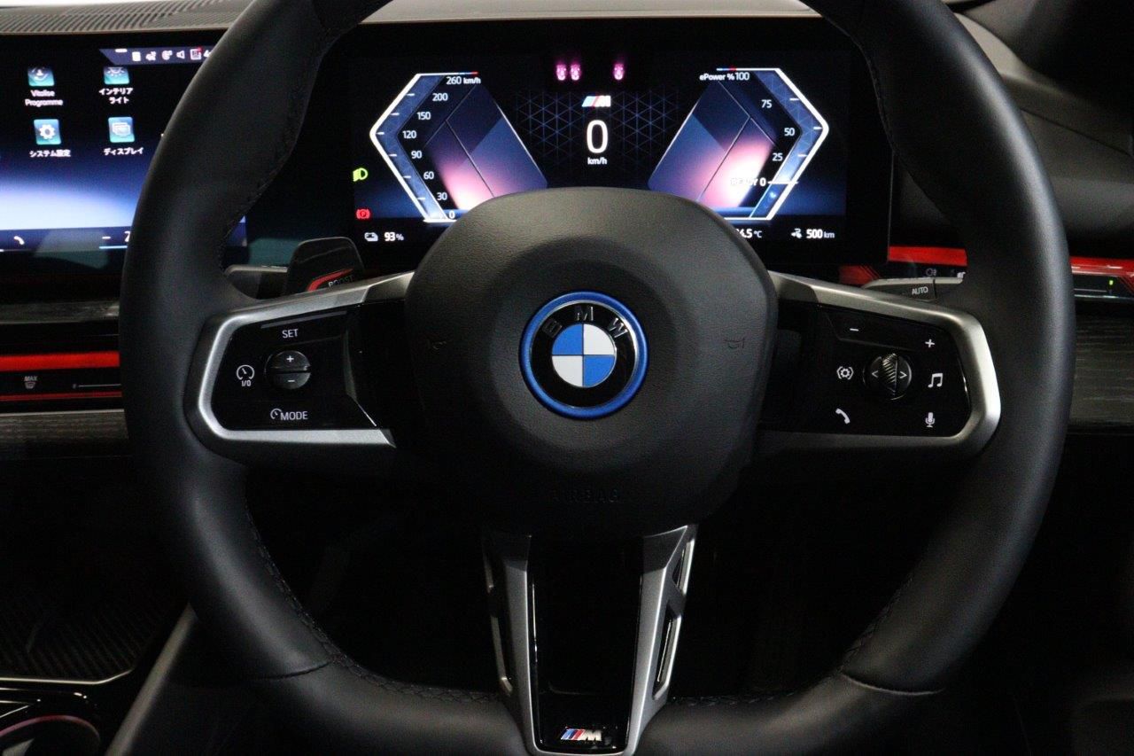 BMW i5 eDrive40 M Sport RHD