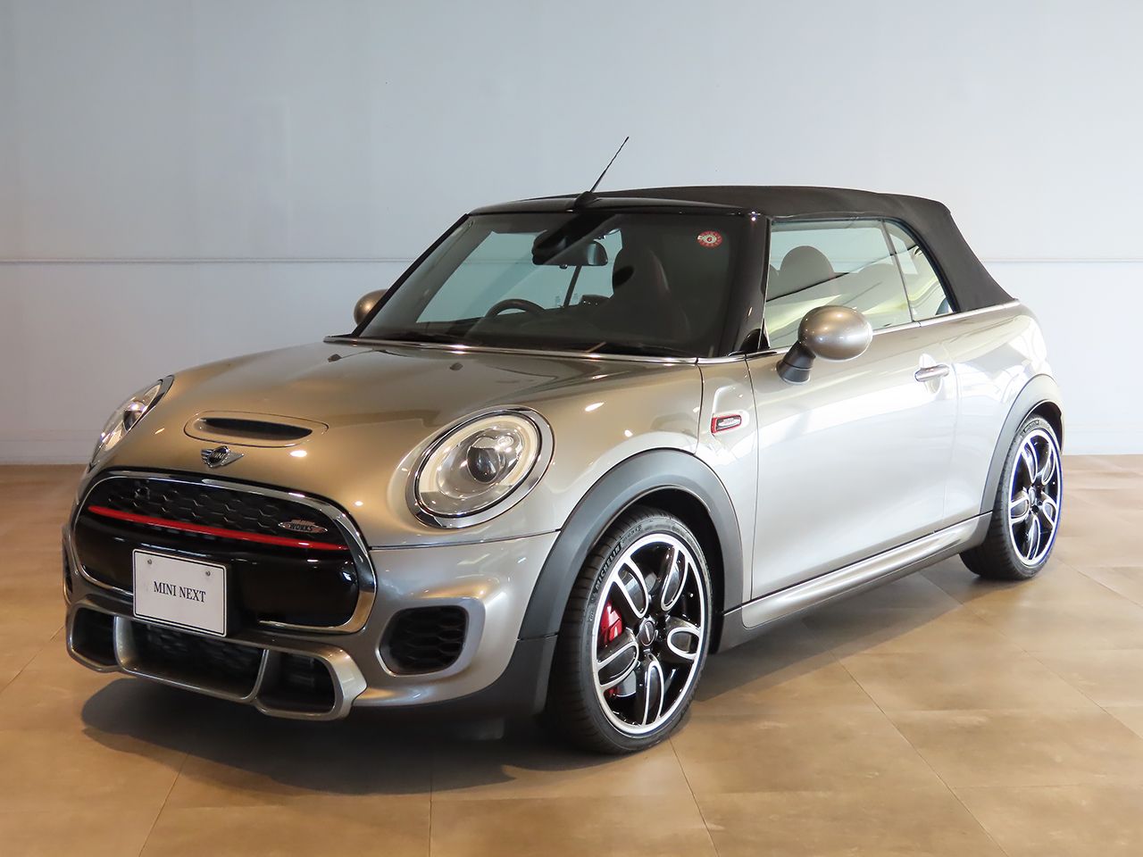 MINI JCW ｺﾝﾊﾞｰﾁﾌﾞﾙ