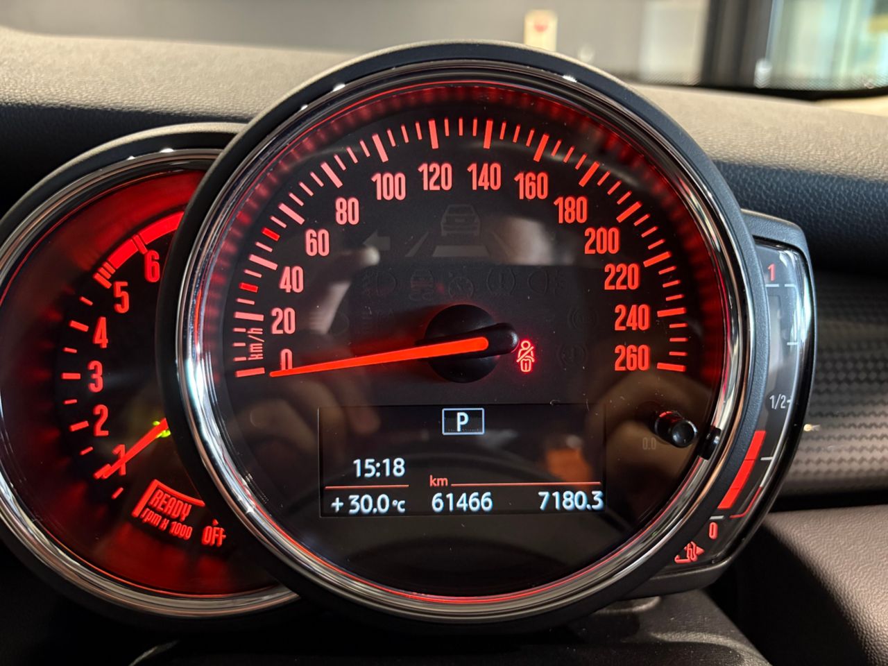 F55 COOPER D (AT)
