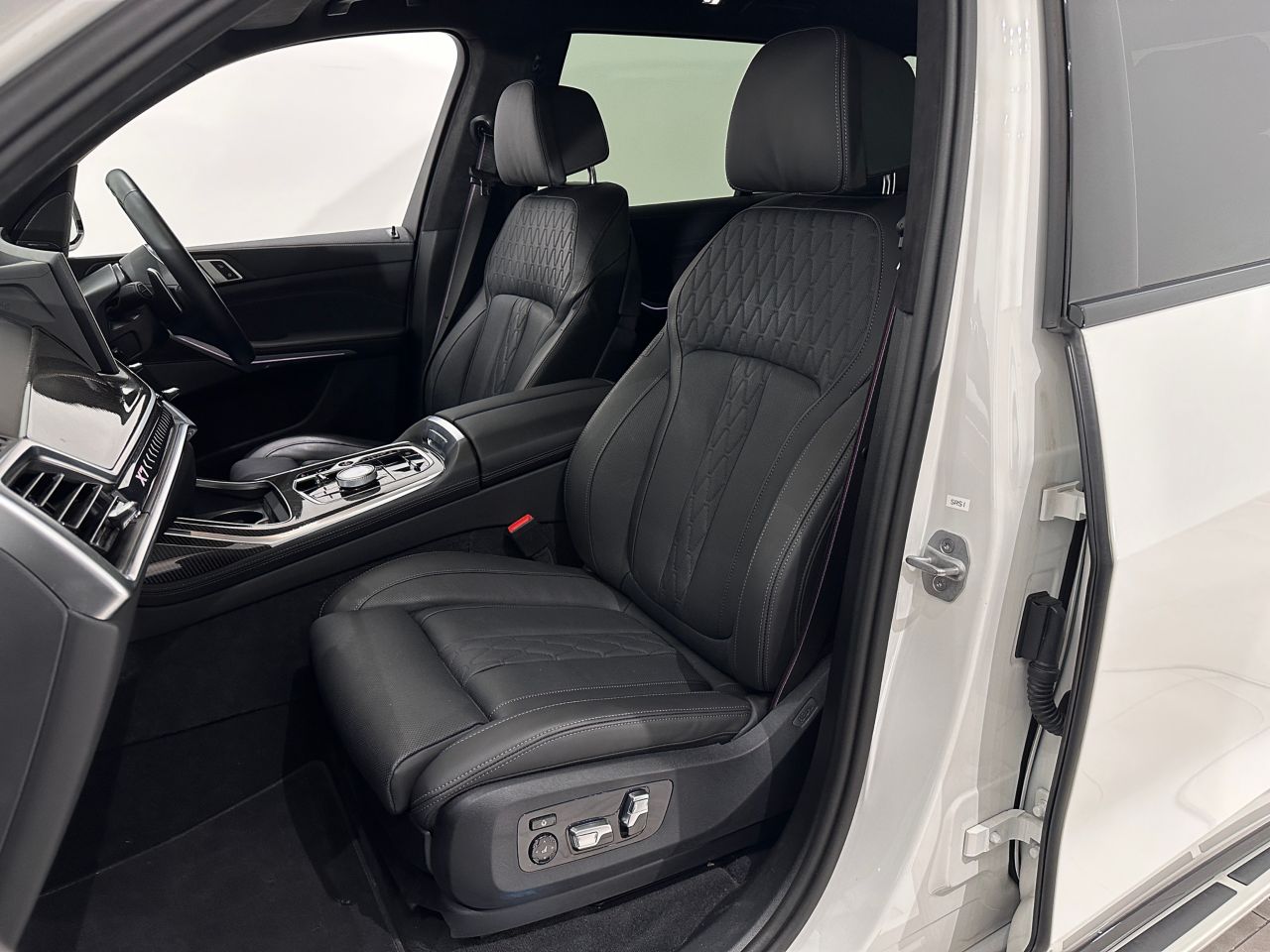 X7 xDrive40d RHD US
