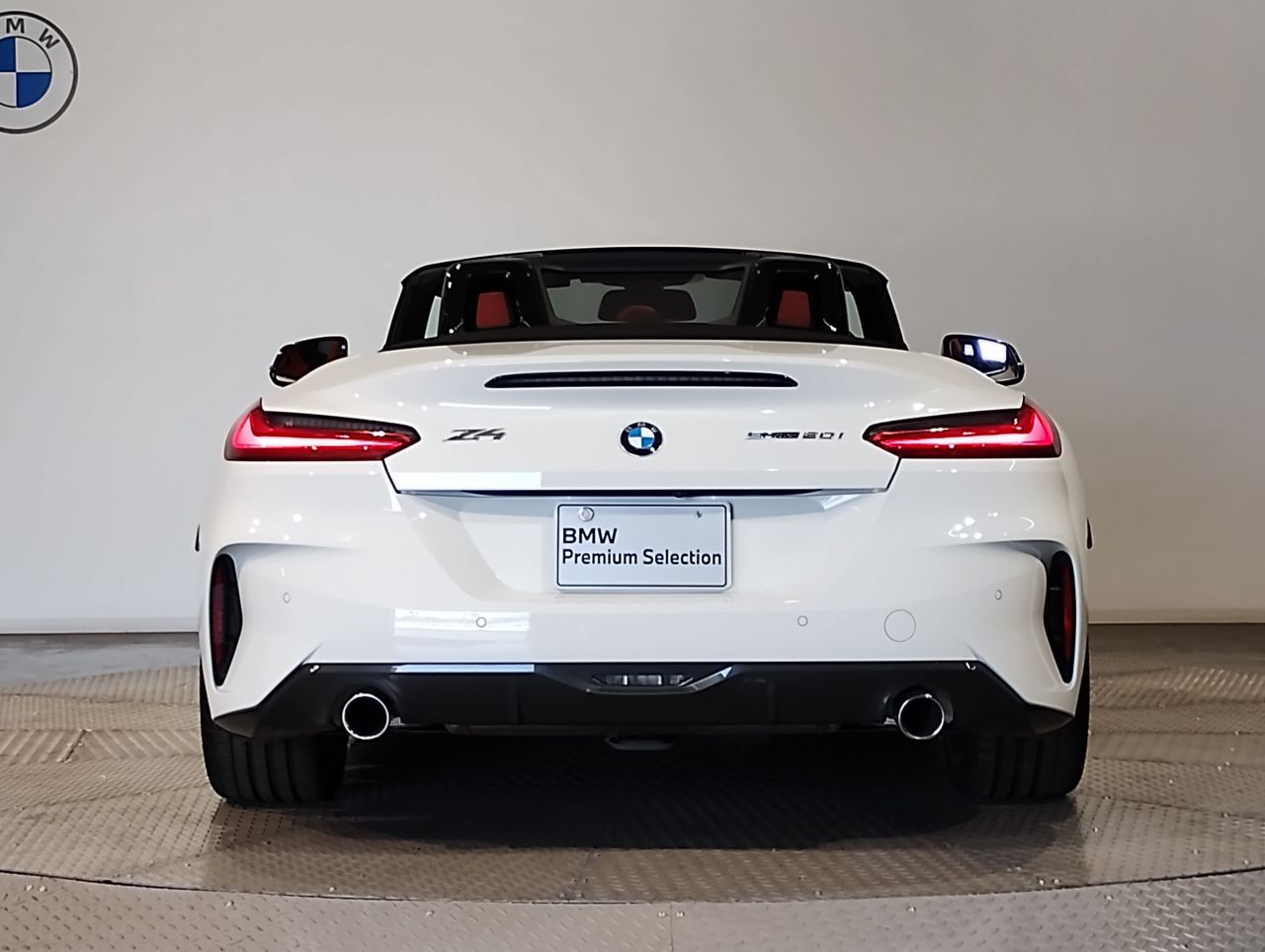 G29 z4 sDrive20i RHD