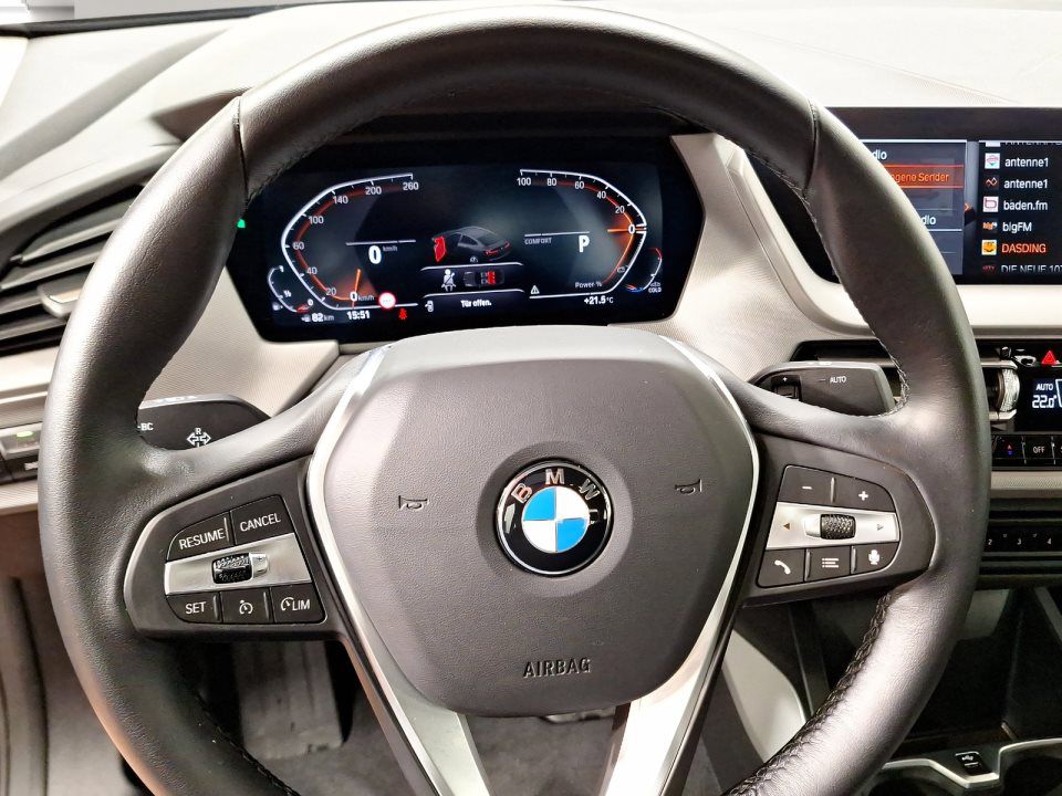 BMW 218