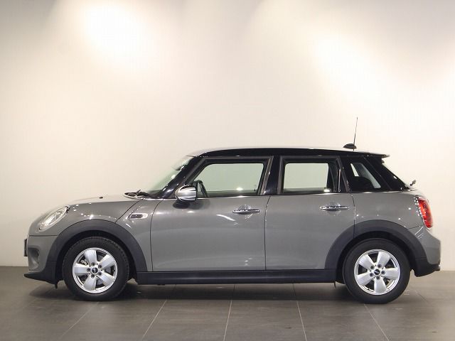 F55 COOPER D (AT)